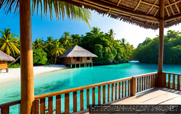몰디브 전통 주택 다니보스 - Photorealistic traditional Maldivian island home, low coral-stone walls and woven coconut-palm thatc...
